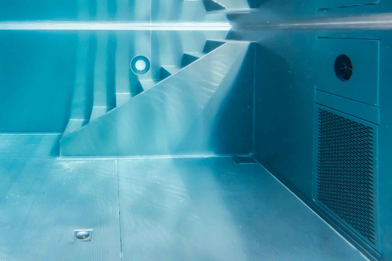 Edelstahlbecken, Gegenstromanlage, Jet, Treppe