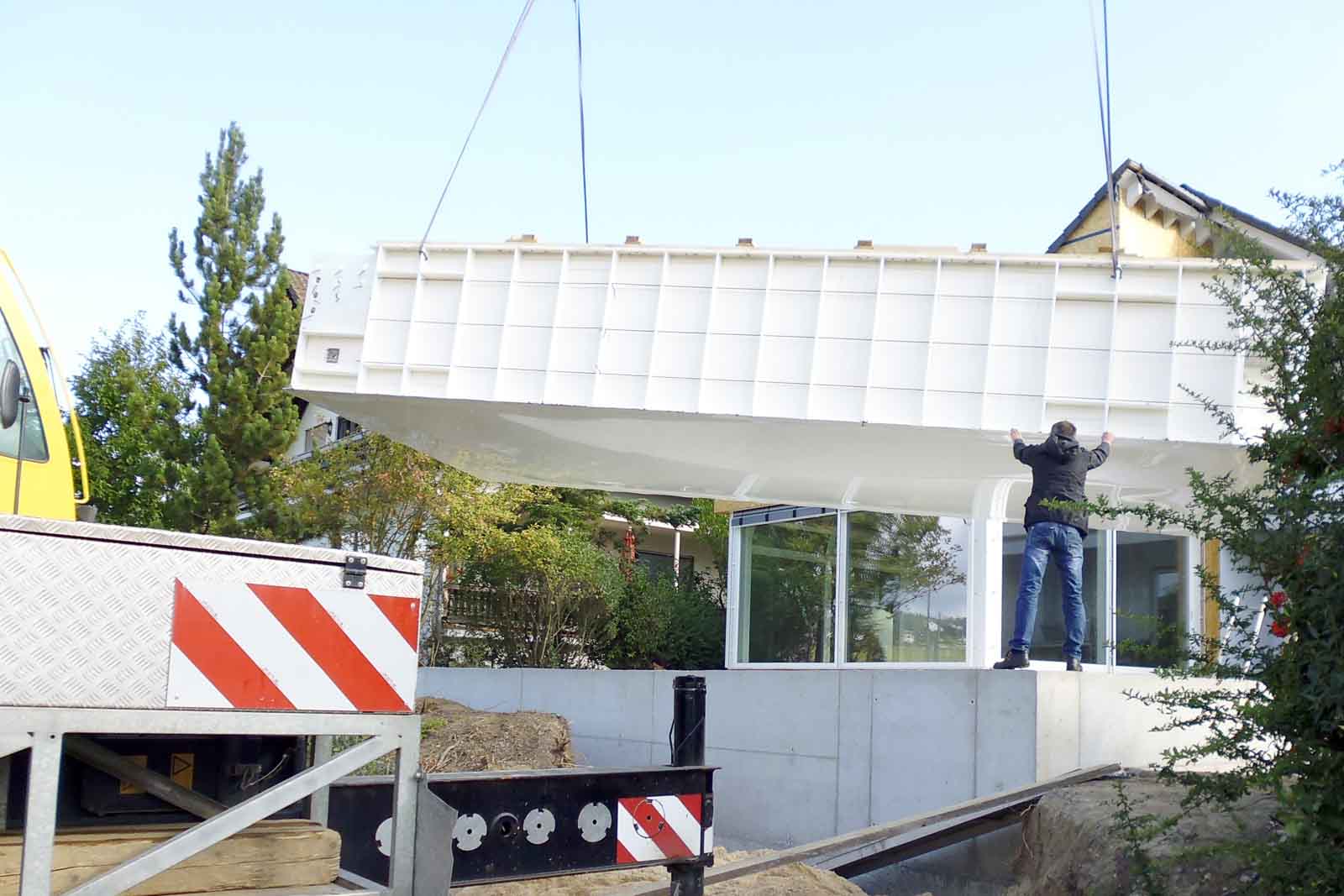 Baustelle, Fertigpool
