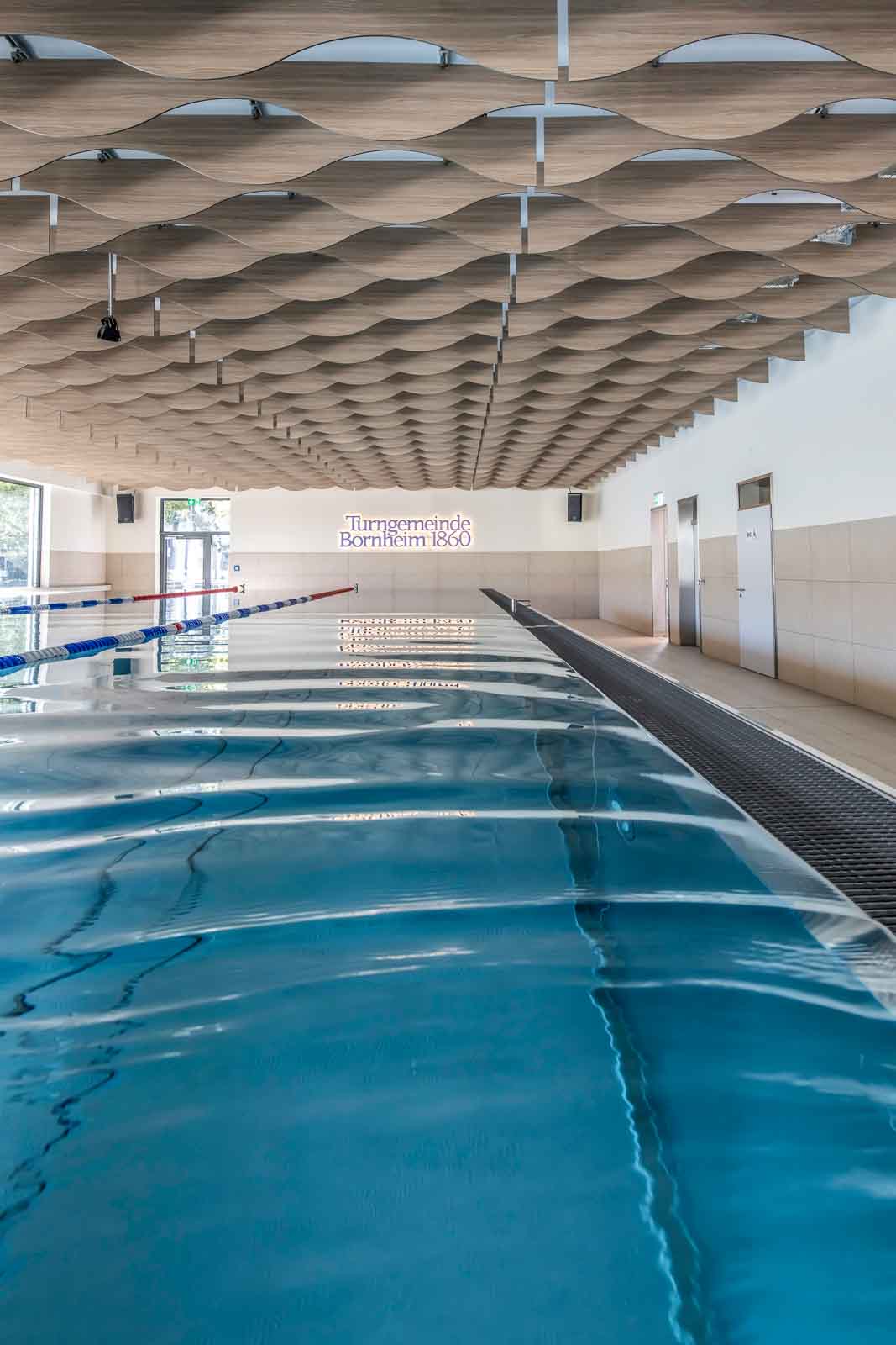 Bahn, Schwimmverein, Sportschwimmen