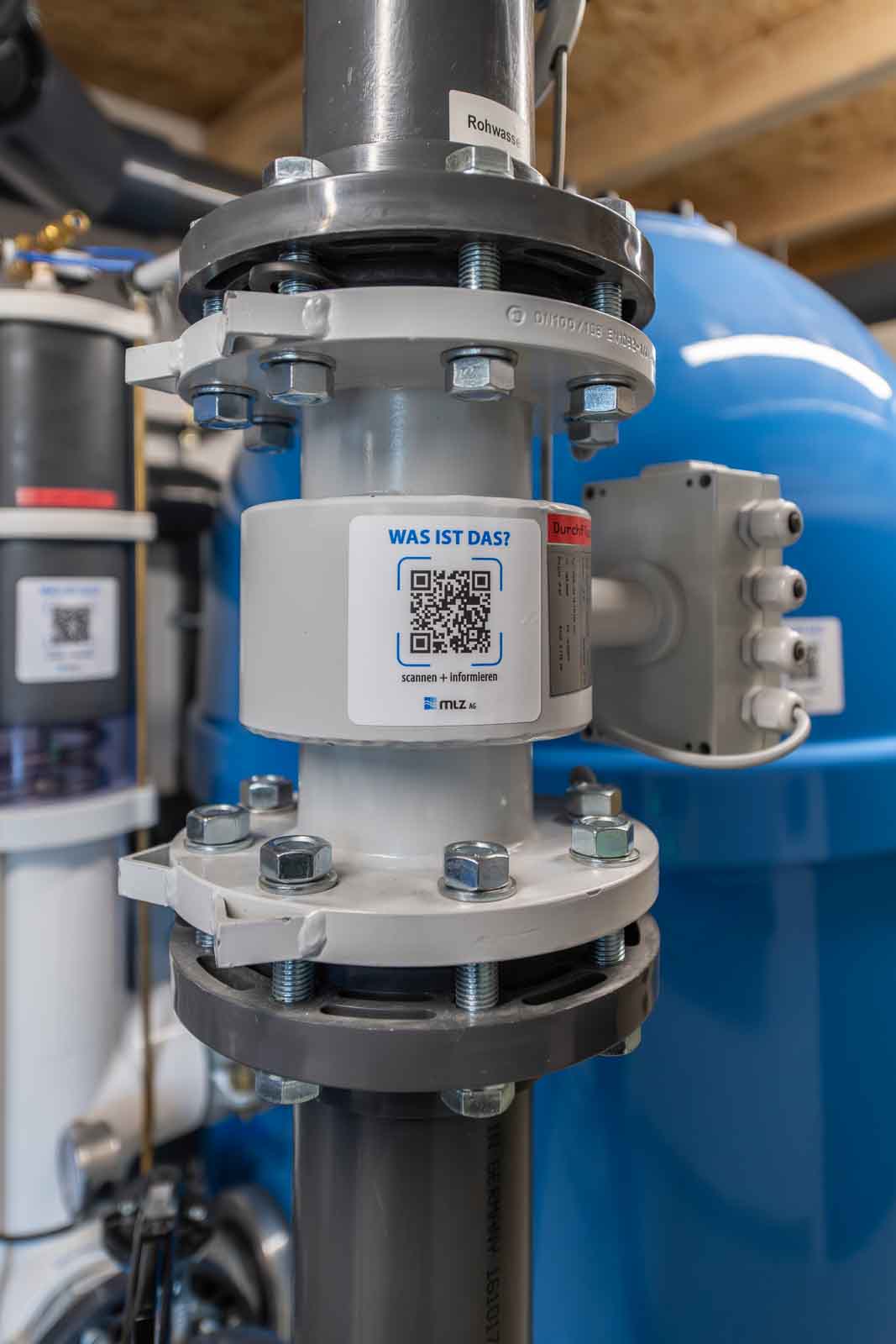 Technik, gläserner Technikraum Durchflussmessgerät