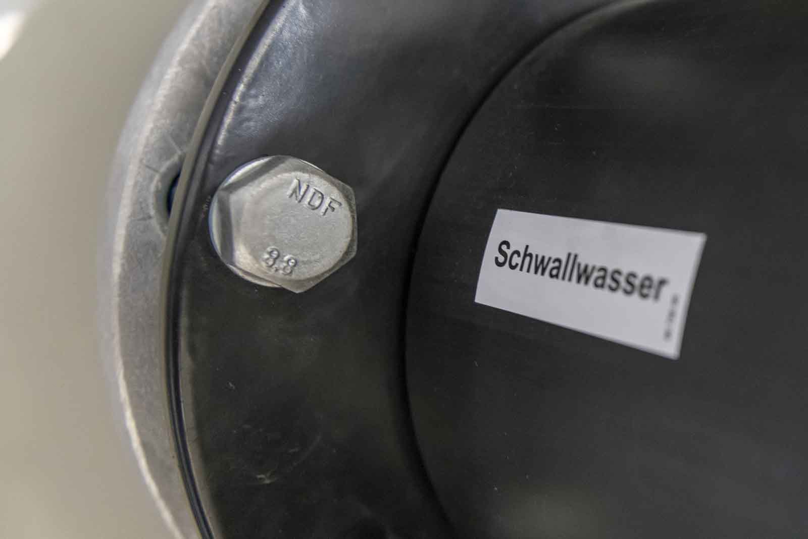 Beschriftung, Detail, Schwallwasser