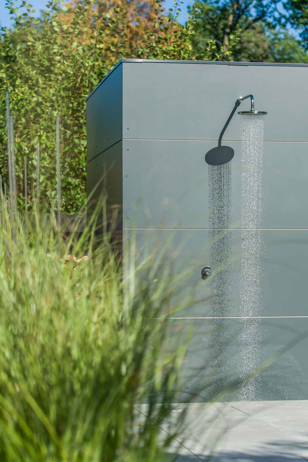Aussendusche, Poolhaus, Regendusche