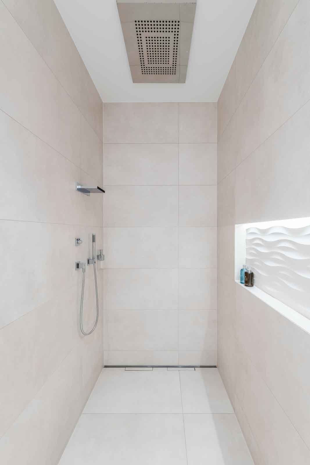Ablage, Dusche, Regendusche, Schwalldusche