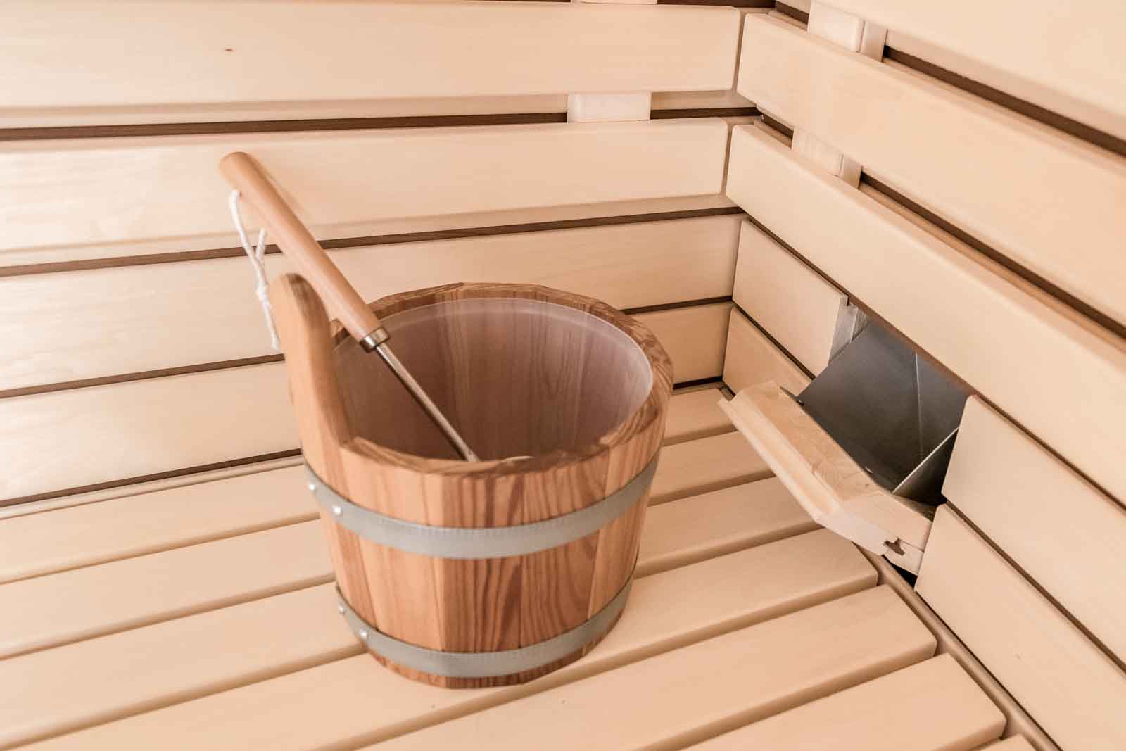 Aufguss, Hinterwandofen, Klappe, Sauna