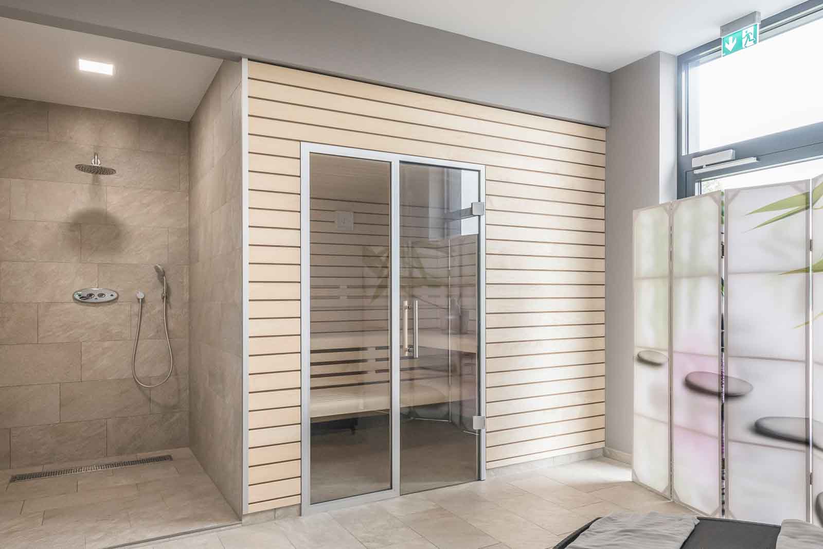Dusche, Ruhebereich, Sauna