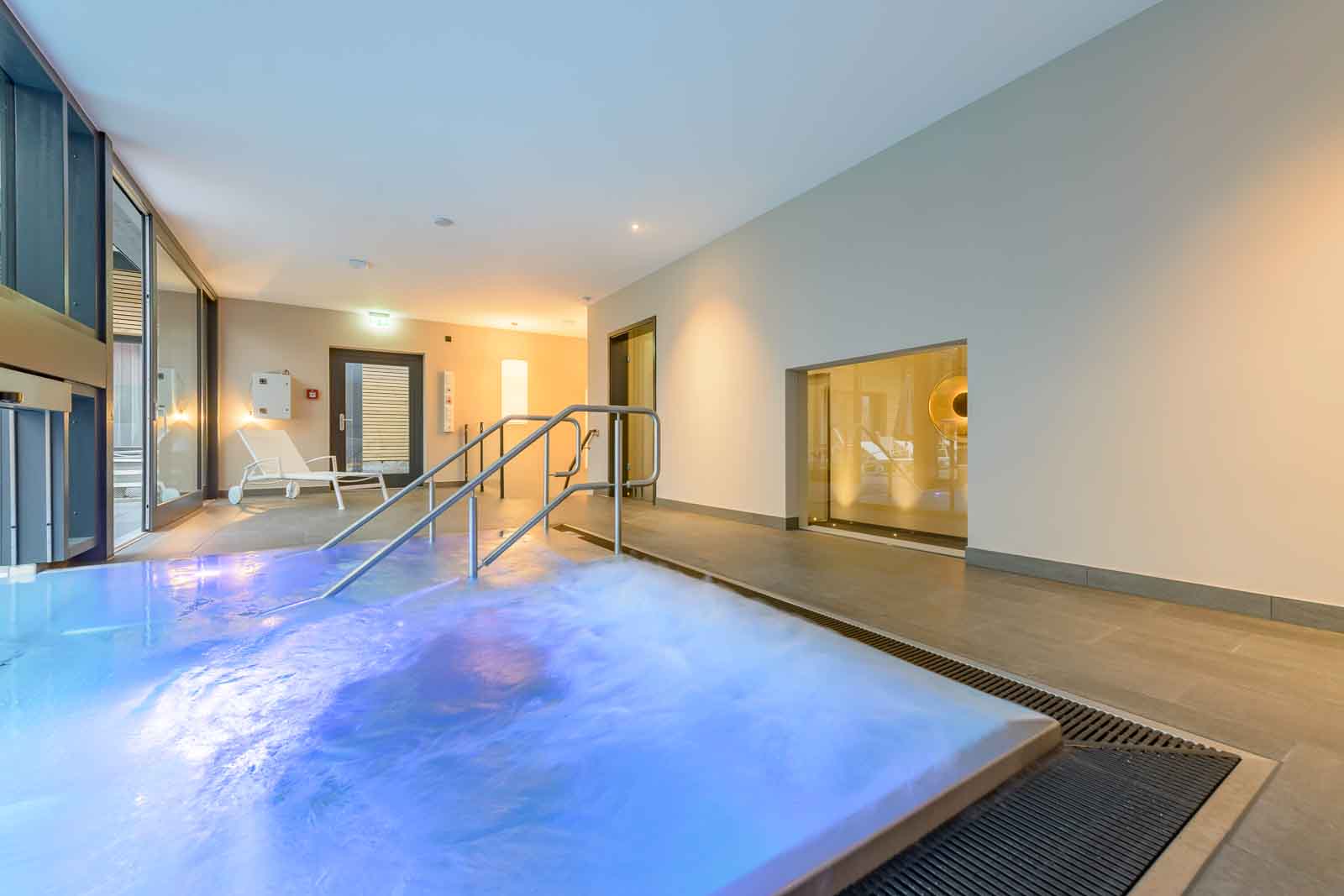 Licht, Unterwassermassage, Whirlpool