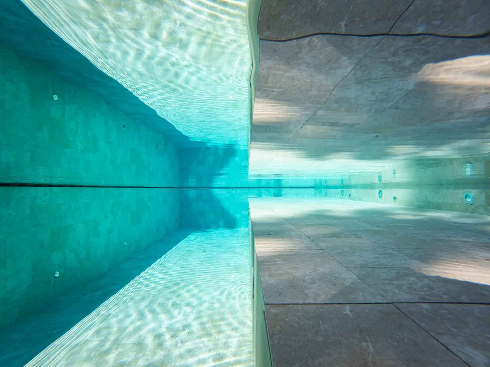 Flachwasserzone, Swimmingpool, Unterwasser