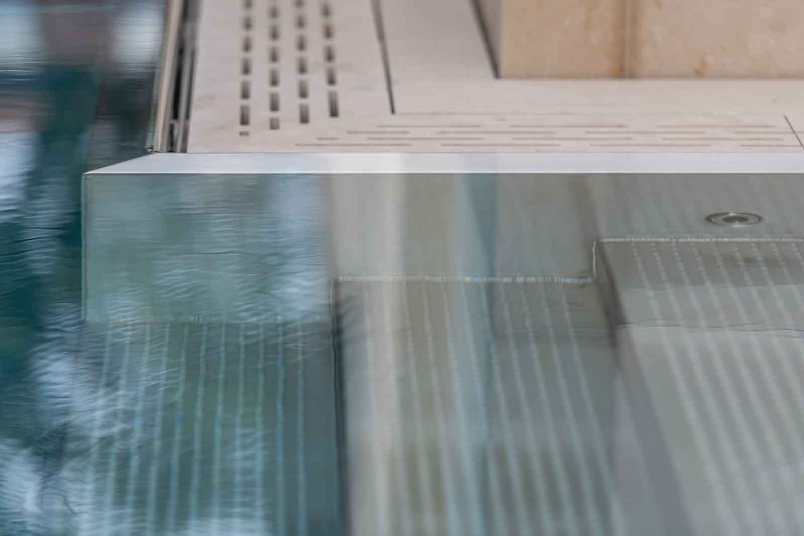 Detail, Edelstahlbecken, Innenecke