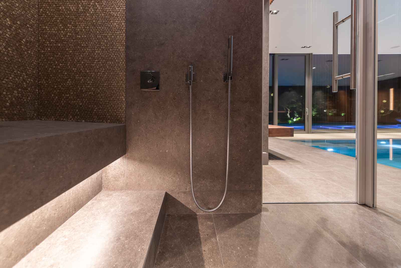 Beleuchtet, Dampfbad, Sitzbank