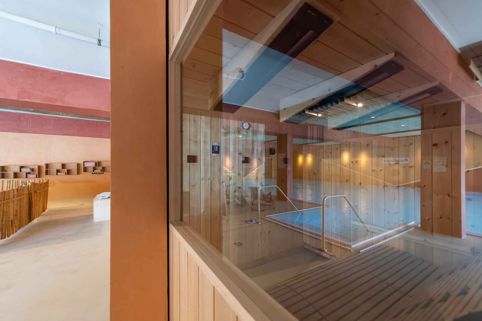 Carolinger Hallenbad Fenster, Hotelpool, Sauna