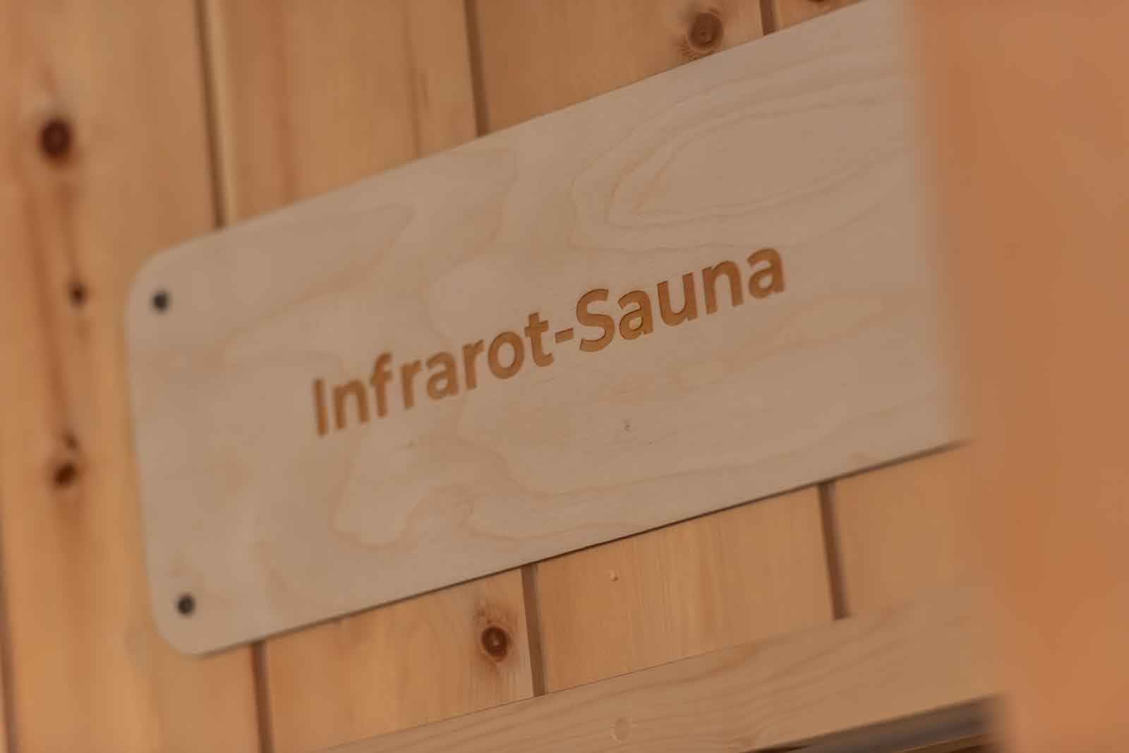 Carolinger Hallenbad Infrarot, Sauna, Wellness