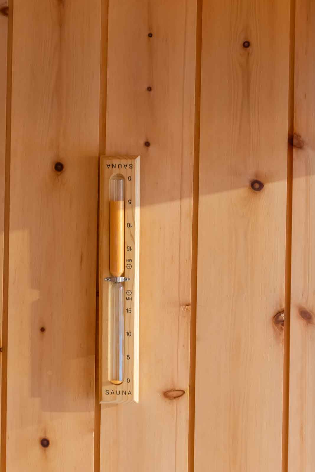 Carolinger Hallenbad Sauna, Uhr, Zeit