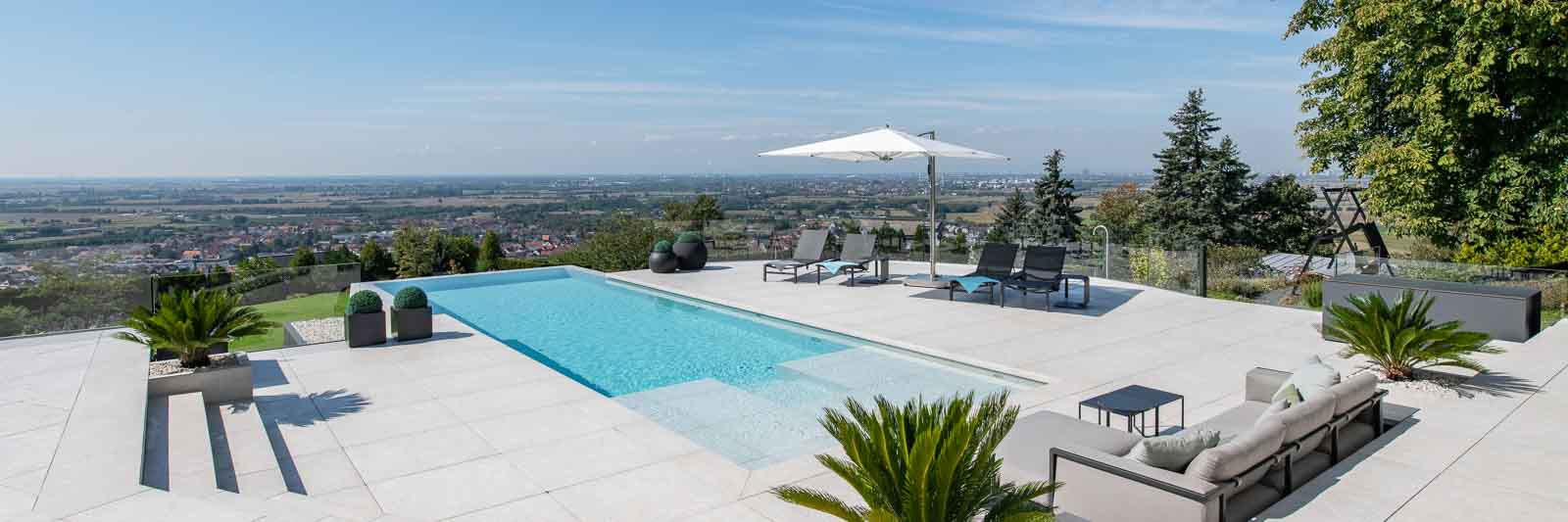 Infinity, Poolterrasse, Weitsicht