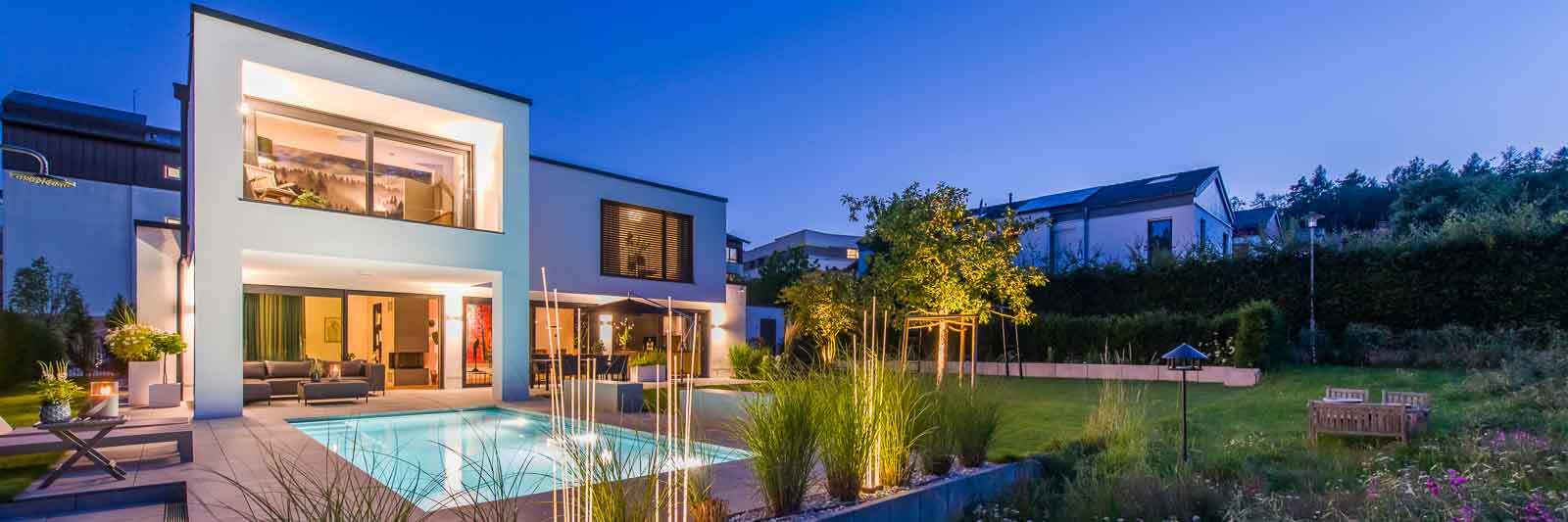 Daemmerung, Licht, Pool, Wildblumenwiese